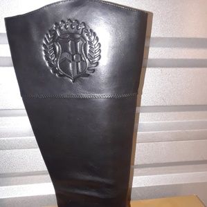 Black boots synthetic leather!